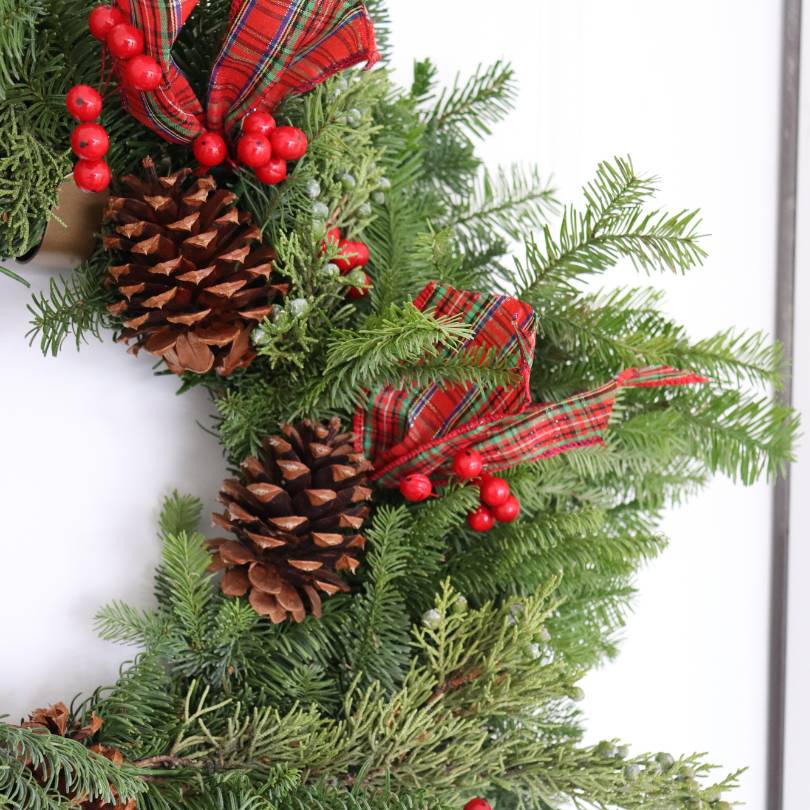 Fresh Berries & Bows Holiday Wreath - Image 2