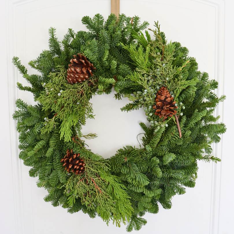 Fresh Mixed Holiday Wreath With Cones - Image 2